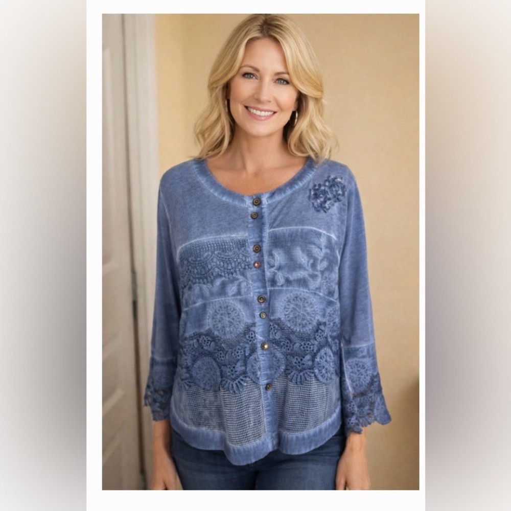 Ness XL Button-Front Blue Lace Panel  bohemian top